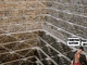 Este é o Chand Baori. É um poço que fica em frente ao templo Harshat Mata, na vila de Abhaneri, no Estado de Rajastão, na Índia. Ele foi construído no século 9, tem 13 andares, 3.500 degraus e tem 30 m de profundidade. O bom é que lá, se você chegar no fundo do poço, tem água potável pelo menos!