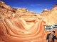 A barbie humana Valeria Lukyanova e o ken humano Justin Jedlica parecem obras de Photoshop, mas são reais. Assim como esse lugar aí, chamado The Wave, no  Arizona (EUA). Pelo que a ciência diz, o lugar existe desde a era Jurássica!