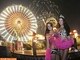 Brinquedos de parques temáticos e queimas de fogos foram algumas das atrações, além da música eletrônica