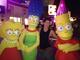 O Ken posando com Os Simpsons? Você não veria isso em outro lugar!