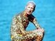 Tom Leppard, o Homem-Leopardo, já foi o homem mais tatuado do mundo. Ele é um ex-soldado que abandonou a sociedade para viver em uma ilha na costa da Escócia