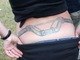 Não queira saber aonde ela tatuou o pedal
