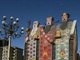 Essa construção com formato de três deuses fica em Hebei e é considerada pelo Guinness - O Livro dos Recordes como o maior prédio pictográfico do mundo. Ou seja, o maior prédio que mistura esculturas em sua estrutura!