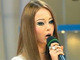 Valeria exigiu seu espaço para cantar e aprendeu uma dura lição: você não pede pra cantar em um programa de TV que quer ver sua caveira. A produção deixou a boneca cantando sem acompanhamento, com o som das risadas da plateia ao fundo. Foi tão constrangedor...