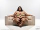Yossi Loloi optou por fotografar mulheres mais cheias, porque para ele, elas também são umas escultura humana!<br><br>