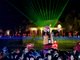 Público assiste à queima de fogos e ao show de luzes no Summer Palace, em Pequim