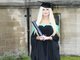 Mas se engana quem achou que a gata ia ficar escutando insultos a vida toda. Para calar os críticos, ela se formou em Psicologia e já fez mestrado em Marketing da Moda na Universidade de&nbsp;Nottingham, na Inglaterra e fez questão de mostrar ao mundo que de burra não tem nada!&nbsp;<br><br>
