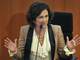 

O uso da verba pela senadora variou bastante ao longo do
ano. Em janeiro, ela declarou ter gasto R$ 19.348,96. Já em outubro, Kátia
usou apenas R$ 100 da cota, que foram destinados à <b>c</b>ontratação de
consultorias, assessorias, pesquisas, trabalhos técnicos e outros serviços de
apoio ao exercício do mandato parlamentar 

