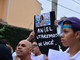 Cartazes carregados pelos moradores pediam justiça. Um deles trazia a mensagem "Daniela, lutaremos por você"