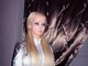 Lukyanova não é muito de mudar de figurinho: todas as suas roupas são desenhadas pela irmã de criação, <a href="http://noticias.r7.com/esquisitices/fotos/olga-oleynik-e-irma-de-criacao-da-barbie-ucraniana-29122012">Olga Oleynik — a gente já falou dela aqui</a>