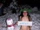 Sabe o que significa "Nippy"? Já reparou como o frio deixa os mamilos — dos homens e das mulheres — duros. Mamilo, em inglês, é "nipple". Percebeu?&nbsp;