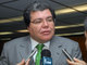 O filho do presidente do Senado, José Sarney (PMDB-AP), utilizou boa parte do que tinha direito. Sarney Filho (PV-MA) usou R$ 303,4 mil em 2012, sendo que ele poderia usar até R$ 379,6 mil