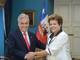 O presidente chileno Sebastián Piñera recebe no palácio La Moneda, em Santiago, a presidente brasileira Dilma Rousseff, durante reunião entre os dois mandatários. O Chile realiza hoje e amanhã a reunião de cúpula de chefes de Estado e governo da Comunidade de Estados
 da América Latina e do Caribe (Celac) e da União Europeia (UE)