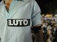 Uma multidão estimada em cerca de 15 mil pessoas foi às ruas