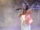 Com um shortinho jeans, Mari Antunes participou do ensaio Pré-Carnaval do Harmonia do Samba, em Salvador