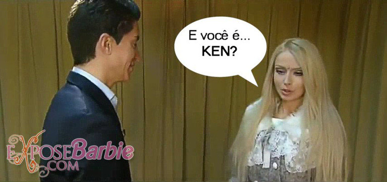 Jedlica contou que fez cinco plásticas no nariz, modelou cirurgicamente os ossos de seu crânio, aumentou o queixo, os lábios, os glúteos e as maçãs do rosto. Durante o Inside Edition, o Ken humano explicou porque decidiu fazer isso consigo. — As crianças brincam com a Barbie e o Ken o tempo todo, então, desde pequenos, fomos instigados a acreditar que este e o símbolo do que é ser bonito e charmoso