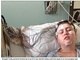 

Assim, os cirurgiões precisaram abrir
um buraco em seu crânio para inserir um tubo com o intuito de aliviar a
pressão. Mas, mesmo assim, seu cérebro ficou afetado