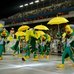 Desmaio e show de musas marcam primeiro dia de desfile em S&atilde;o ...