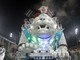 Durante o desfile, agremiação impressionou com um enorme e tecnológico tigre que caminhava pela avenida, fazendo referência ao título de tigre asiático do país<br><br>