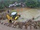 Em São Sebastião, no litoral do Estado, uma criança de 11 anos morreu arrastada por um córrego que transbordou, no bairro Boiçucanga. A cidade registrou nove pessoas desabrigadas por causa do temporal, que atingiu também outros municípios da região&nbsp;