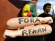 
Neste sábado (23), manifestantes fizeram um <a href="http://noticias.r7.com/brasil/movimentos-contra-renan-calheiros-sao-articulados-por-redes-sociais-24022013">protesto</a> em frente ao Congresso Nacional pela saída de Renan 
Calheiros (PMDB-AL) da presidência do Senado<br>