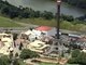 O brinquedo em que aconteceu o acidente foi a La Tour Eiffel. Trata-se de uma torre de 69,5 m de altura — o equivalente a um prédio de 23 andares. Em conjuntos de quatro cadeiras, posicionadas do lado externo da estrutura, as pessoas sobem a 5 m/s e, ao chegar no topo, despencam a cerca de 94 km/h em três segundos&nbsp;
