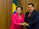 Após a<a href="http://noticias.r7.com/internacional/morre-hugo-chavez-o-lider-que-mudou-a-historia-da-venezuela-05032013"> morte de Hugo Chávez</a> ser anunciada, muitos líderes mundiais se pronunciaram. A presidente <a href="http://noticias.r7.com/internacional/deixara-no-coracao-na-historia-e-nas-lutas-da-america-latina-um-vazio-diz-dilma-rousseff-sobre-chavez-05032013">Dilma Rousseff lembrou a liderança comprometida do presidente venezuelano</a>. "Lamento como presidente da República e como uma pessoa que tinha por ele um grande carinho. Além de liderança expressiva, o presidente Chávez foi um homem generoso. Generoso com todos aqueles deste continente que precisaram dele"