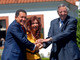 Na Argentina, o vice-presidente Amado Boudou lembrou a amizade de Chávez com Néstor Kirchner, presidente falecido, e com a atual presidente Cristina Kirchner (foto). "Um grande luto para
a América. Um dos melhores partiu. Adeus, comandante. Com Néstor Kirchner você
sempre guiará o povo à vitória!", disse