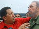 O governo de Cuba decretou três dias de luto pela morte de Hugo Chávez, e declarou "eterna lealdade" a sua memória e seu legado, além de apoio "irrestrito" a sua revolução bolivariana. "Chávez também é cubano. Sentiu em sua carne nossas dificuldades e problemas e fez o que pôde com extraordinária generosidade, especialmente nos anos mais duros do 'período especial'. Acompanhou Fidel como um filho verdadeiro e sua amizade com Raúl foi profunda", assinalou o governo da ilha em uma declaração lida na televisão estatal. Executivo cubano classificou de "dilacerante" a dor de Cuba pela morte de Chávez, ao tempo que expressou suas condolências à família do presidente e "os mais profundos sentimentos de solidariedade" ao povo venezuelano<br>