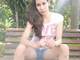 Em outubro do ano passado, a 
jovem Mayara Rasmussen, de 18 anos, foi morta com um <a href="http://noticias.r7.com/cidades/noticias/lutador-de-mma-e-suspeito-de-matar-namorada-em-goiania-20121020.html">golpe 
conhecido como "mata leão</a>". O suspeito, de 17 anos, foi apreendido pelo 
crime em Goiânia (GO). Ele informou que mantinha um relacionamento de 
cerca de um ano com a vítima e confirmou que houve uma discussão entre eles. Por 
ser menor de idade, <a href="http://noticias.r7.com/cidades/noticias/nao-sera-feita-justica-porque-ele-e-menor-diz-pai-de-jovem-morta-por-lutador-20121021.html">ele 
responderá apenas com medida socioeducativa</a>, com, no máximo, três anos de 
pena