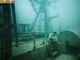 Além dos visitantes da exposição, o navio abriga centenas de peixes e está se transformando em um coral artificial<br><br><br><a href="http://noticias.r7.com/esquisitices/fotos/estrelas-de-filmes-adultos-mostram-o-rosto-antes-e-depois-de-pintadas-12032013">Veja também:&nbsp;Estrelas do pornô mostram o rosto antes e depois de pintadas</a><br>