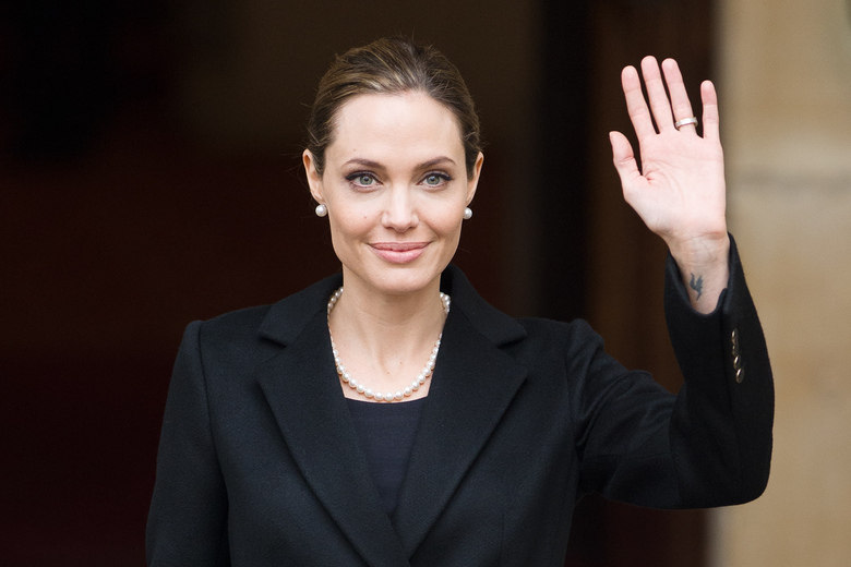 A doença de Marcheline levou Angelina a fazer testes genéticos para detectar mutações no gene BRCA1. O exame mostrou um risco de 87% de desenvolver câncer de mama