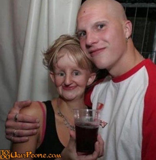 Reprodução/1000UglyPeople