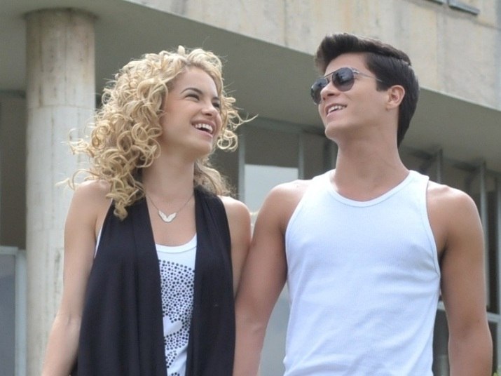 Lua Blanco e Arthur Aguiar viveram o casal Roberta e Diego em Rebelde (Record) e se apaixonaram no meio do caminho. Juntos, eles formaram o casal LuAr e estão guardados para sempre no coração dos rebeldemaníacos. Lua e Arthur terminaram o romance em abril do ano passado e ficaram juntos por seis mesesRelembre os momentos mais fofos do casal LuAr