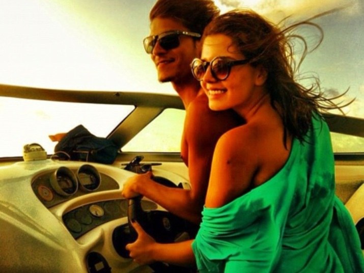 O mais fofo é que os dois já se declararam apaixonados. Junto com esta foto, Arthur perguntou 'Pode ser para sempre'? Será que eles pretendem se casar?