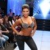 Que corp&atilde;o! Famosas desfilam s&oacute; de suti&atilde; e cal&ccedil;a jeans para marca ...
