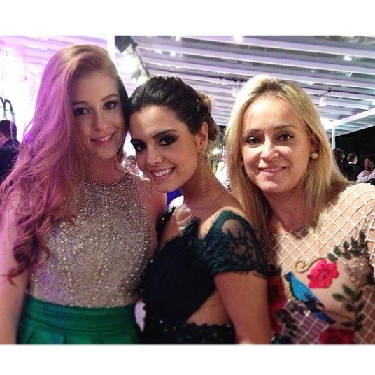 Gi Lancellotti e Marina Ruy Barbosa estão bem amigas! As teens ficaram juntinhas no Prêmio Contigo!, realizado em maio