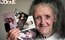 <b>Mulher que casou 29 vezes é eleita pelo <i>Guinness - Livro dos Recordes</i> como a mais casada do mundo</b><br><b><br></b>Linda Wolfe, 68, se casou pela primeira vez aos 16 anos. Agora, já vovó, ela acumula o recorde mundial de mulher mais casada do mundo. Linda — que já não é tão linda — acumula 23 ex-maridos. A vovó confessa ser viciada em se casar e que seu melhor marido foi Jack Gourley, que gostava de nadar nu e improvisar encontros. Ela se casou três vezes com ele. Outras peculiaridades de seus ex-maridos: dois são gays e dois eram sem teto. Entre os que a deixaram&nbsp;viúva&nbsp;e ex-maridos, Linda foi casada 29 vezes&nbsp;