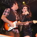 Toda sensual, Paula Fernandes come pipoca de f&atilde; em show - Fotos ...