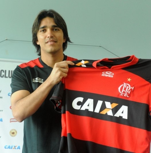 Marcelo Moreno chegou ao Flamengo para ser o dono da grande área. O atacante boliviano estava infeliz no Grêmio e agora quer brilhar no clube carioca