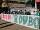 

A diretoria do Palmeiras, por exemplo, cobrou 60 reais no
ingresso para a estreia do time na série B. O clube quis privilegiar os sócio
torcedores que têm descontos, mas  teve o
público inferior ao pior número da campanha na segunda divisão em 2003

