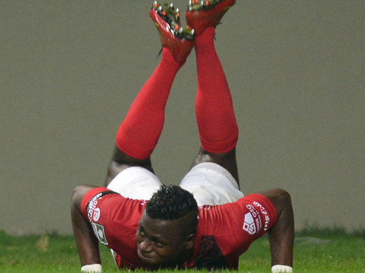 Quando o relógio marcava 45 minutos do segundo tempo, um gol do Tijuana daria a classificação aos mexicanos. Leonardo Silva fez pênalti e Riascos foi para a bola. Na cobrança, Victor fez a defesa e garantiu o empate e a classificação