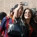 Bruna Marquezine tira onda em Barcelona e vira assunto na ...