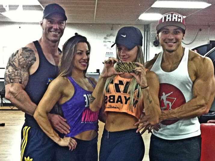 Dobradinha de top cropped: Juju Salimeni e a ex-BBB Michelly na academia
