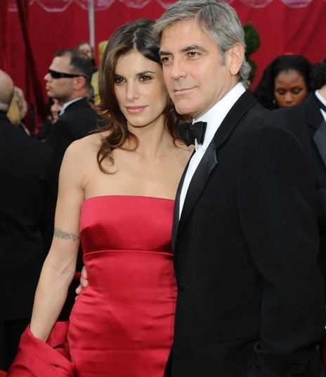 O jogador, que vive na Itália desde os 16 anos de idade, ficou conhecido
 após se envolver e vivenciar um romance com Elisabetta Canalis, ex de 
George ClooneyConheça as belas que empurraram time inglês para a primeira divisão