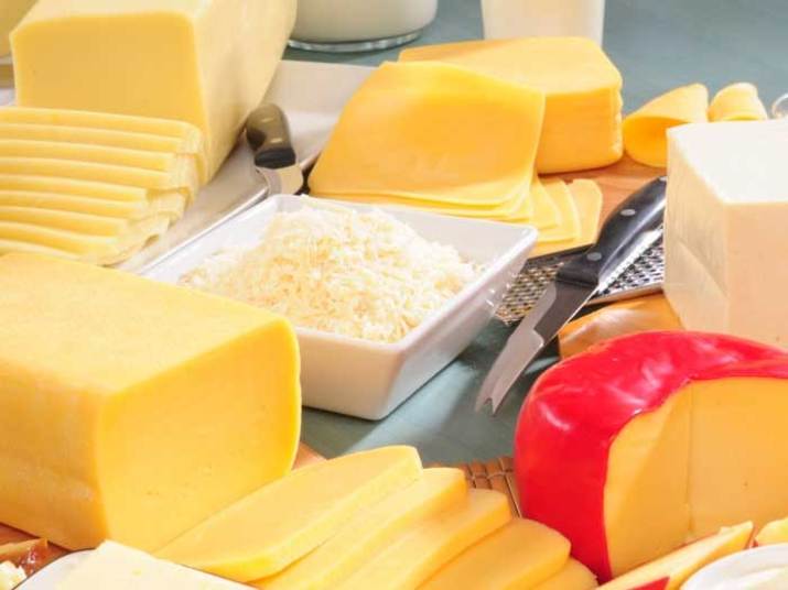 A 'listinha' previa ainda 95 kg de sete tipos de queijo: mussarela, coalho, queijo prato, provolone, roquefort, gorgonzola e frescal