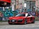 Neymar recebeu um Audi R8 como parte do pagamento de uma campanha 
publicitária para o grupo Volks. A paixão do craque pelo carro, que 
custa cerca de R$ 800 mil e atinge os 100 km/h em pouco mais de três 
segundos, foi tanta que, no último Salão do Automóvel, ele pediu para 
guiar o modelo até Santos (a montadora foi buscá-lo no dia seguinte)