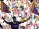 Salário: de acordo com a Forbes, Neymar embolsará por temporada no clube catalão um salário de R$ 43 milhões — quase R$ 3,6 milhões por mês. O primeiro pagamento já cai na conta agora em julho. Caso aplicado totalmente na poupança, o salário renderia cerca de R$ 140 mil por mês, o equivalente a 17 anos de trabalho de um funcionário que ganha, por mês, um salário mínimo de R$ 678