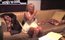 Quando Patricia Krentcil, 45, lançou um vídeo com os
bastidores de sua <a href="http://noticias.r7.com/esquisitices/fotos/mae-superbronzeada-lanca-musica-ridicula-e-vira-piada-09052013#!/foto/1">música medonha</a>, nós chamamos a atenção para o estado em que
ela se encontrava
