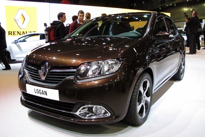 A Renault confirmou nesta quarta-feira (19) que o novo Logan chegará ao Brasil ainda este ano. Revelado à imprensa durante o Salão de Buenos Aires, o sedã será apresentado aos jornalistas no final do ano. A marca não cravou a data de início das vendas, mas afirmou que elas deverão começar entre o final de 2013 e início de 2014. A primeira reestilização profunda do compacto deixou o modelo com um visual mais moderno. Veja mais detalhes do sedã nas fotos exclusivas do R7 CarrosVEJA TAMBÉM> Novo Chevrolet Camaro pode chegar ao Brasil ainda em 2013> JAC J3 é reestilizado e ganha visual mais moderno, mas ainda peca nos pequenos detalhesQuer saber tudo sobre carros? Acesse R7.com/carros